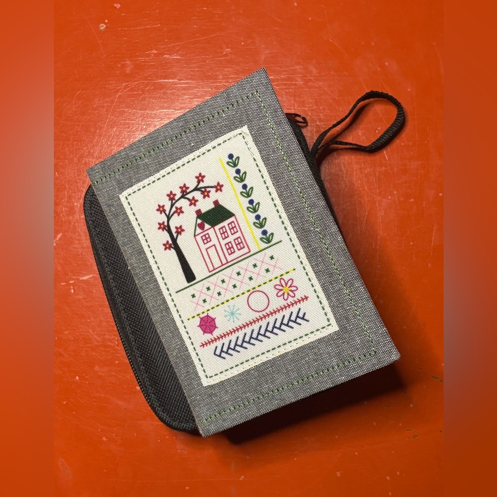 Colorful Sewing Kit with Embroidery Book - Great Gift! NWOT - Picture 2 of 7